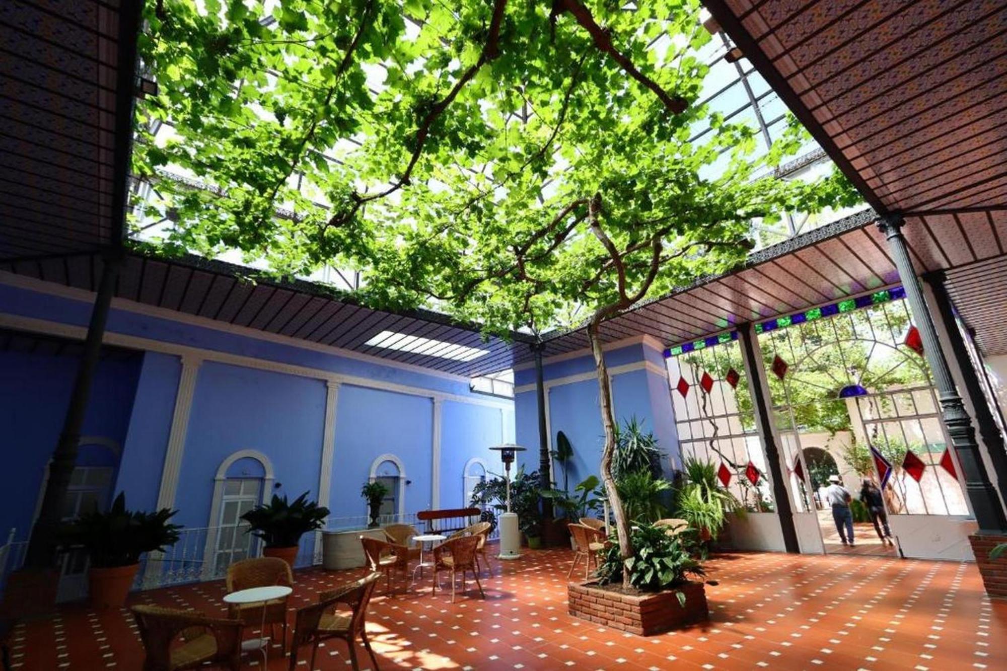 Hotel Varinia Serena - Balneario De Alange Exteriör bild