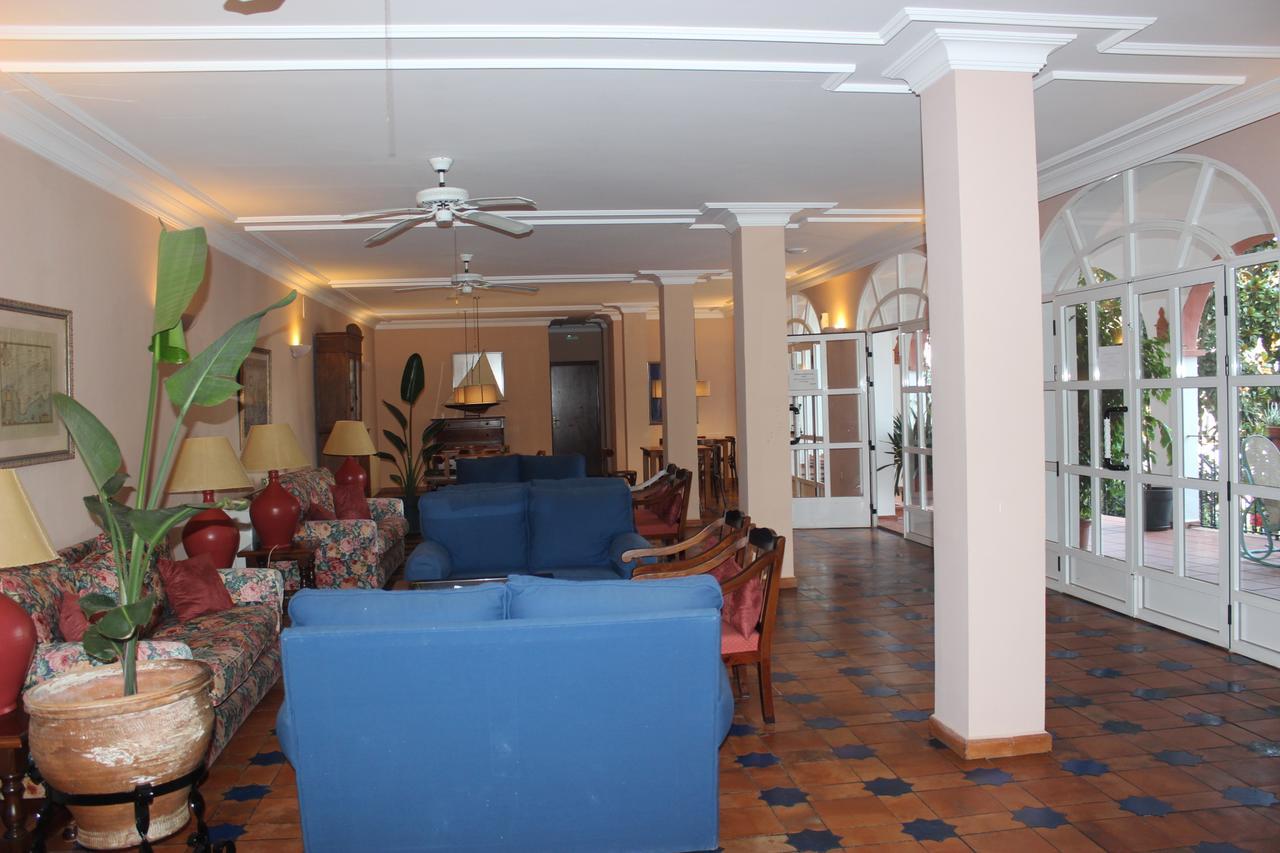 Hotel Varinia Serena - Balneario De Alange Exteriör bild